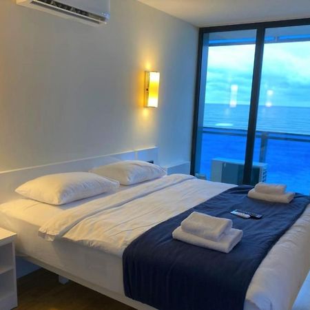 Orbi City - Seaside Apartments Batumi Bagian luar foto