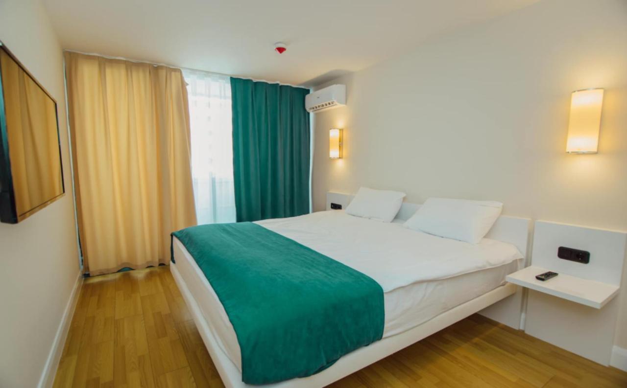 Orbi City - Seaside Apartments Batumi Bagian luar foto