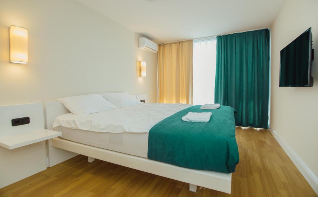Orbi City - Seaside Apartments Batumi Bagian luar foto