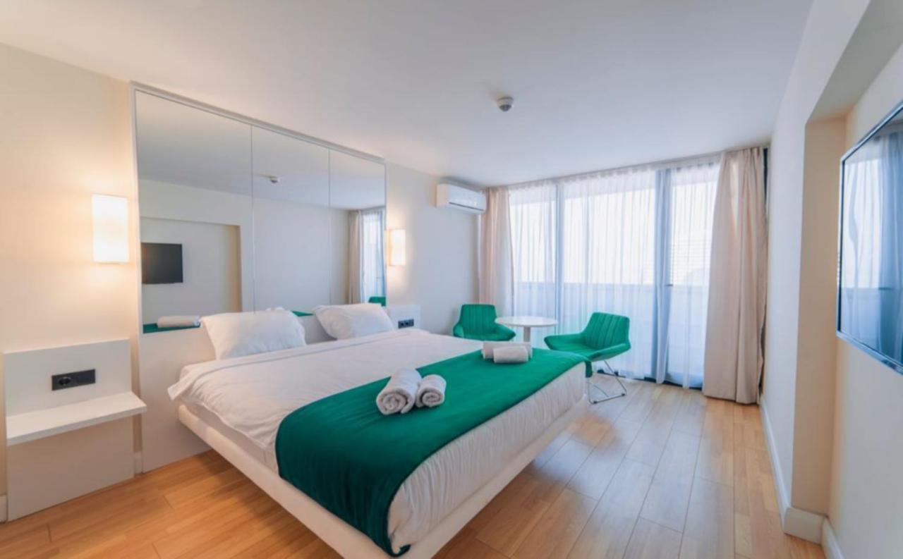 Orbi City - Seaside Apartments Batumi Bagian luar foto